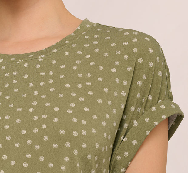 Aidan Mattox Cap Sleeve Ruched Side Top In Oil Green Scribble Daisy