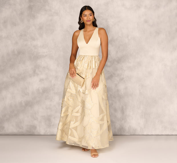 aidan mattox Metallic Jacquard Sleeveless Ball Gown With Crinoline Details In Light