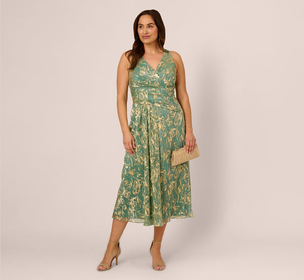 Aidan Mattox Plus Size Sleeveless Metallic Crinkle Midi Dress In Sage Gold