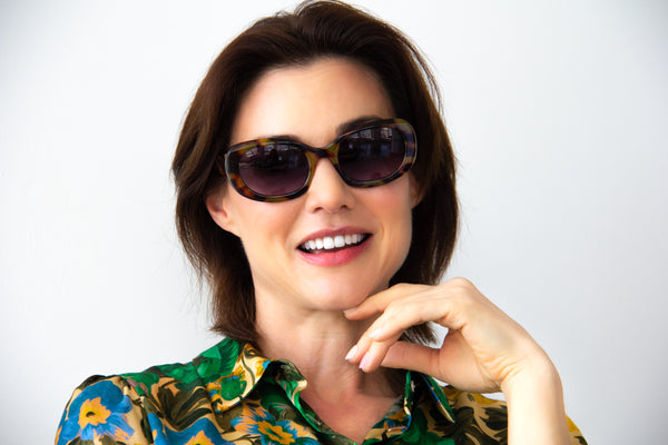 Aj Morgan Classic Contemporary Oval Sunglasses For Women / Memories - 88564