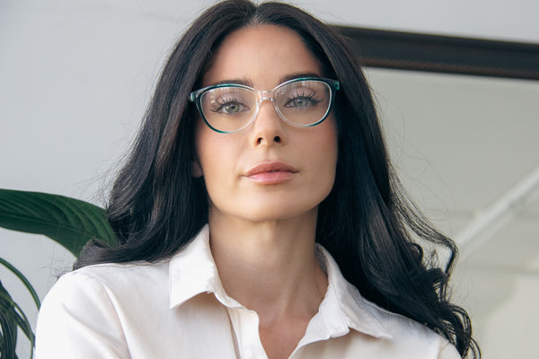 Aj Morgan Feminine Cat-Eye Readers In A Two-tone Pattern / 54412 French Lady