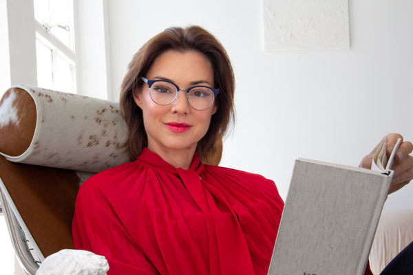 Aj Morgan Vintage-Inspired Rounded Readers With Metal Accent For Women And Men / 54406 Madison Ave