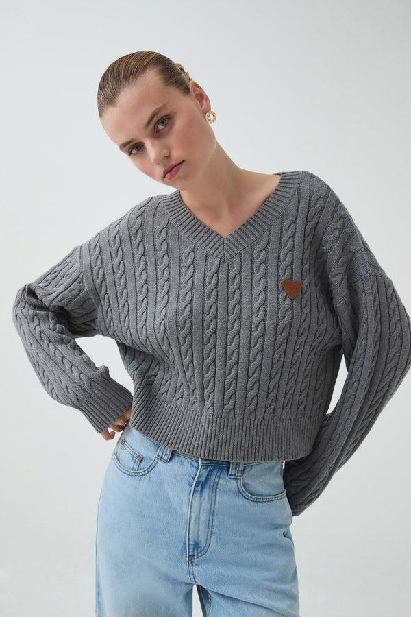 aje Naia Cropped Cable Knit Grey marle