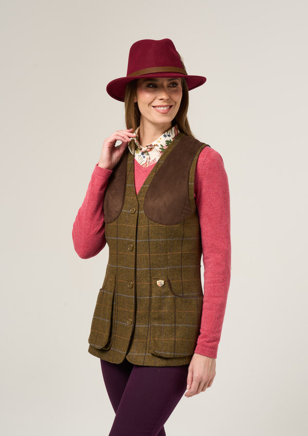 Alan Paine Combrook Ladies Tweed Shooting Waistcoat In Hazel - Regular Fit