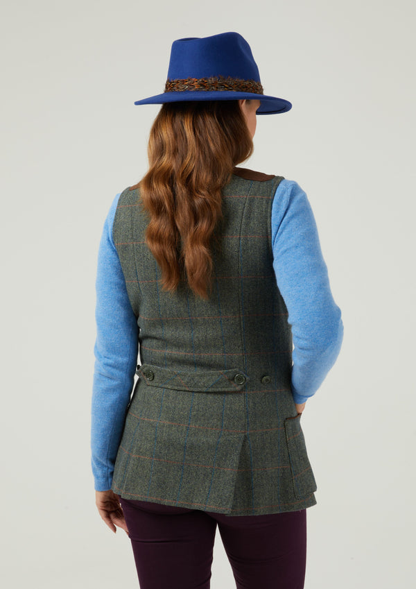 Alan Paine Combrook Ladies Tweed Shooting Waistcoat In Spruce - Regular Fit