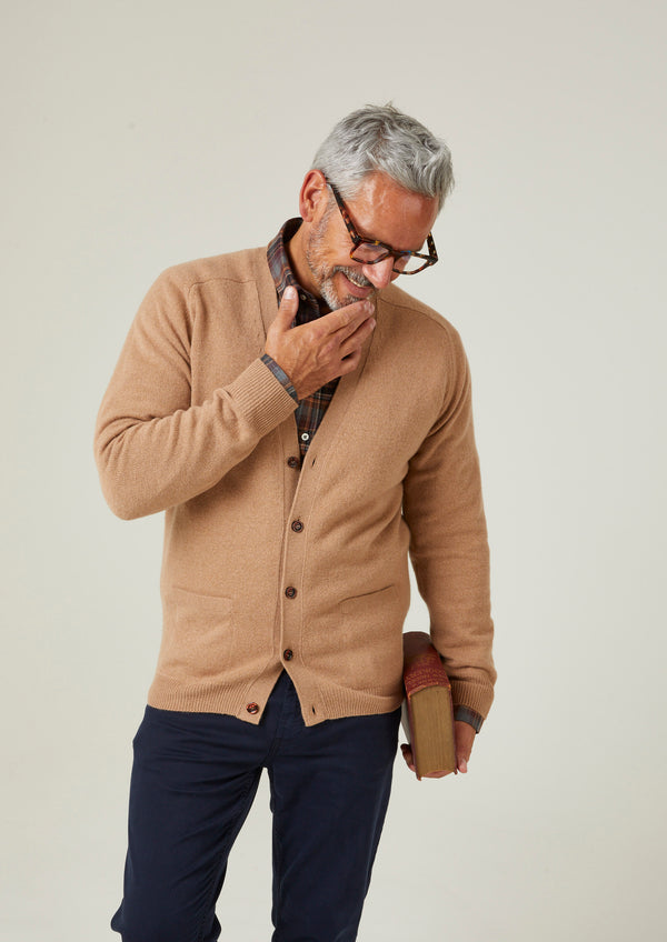 Alan Paine Cornwall Lambswool Cardigan In Camel - Classic Fit