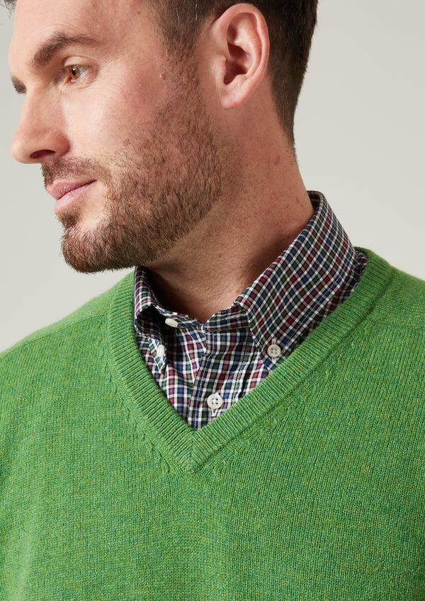 Alan Paine Kilsyth Men's Lambswool Jumper In Watercress - Regular Fit