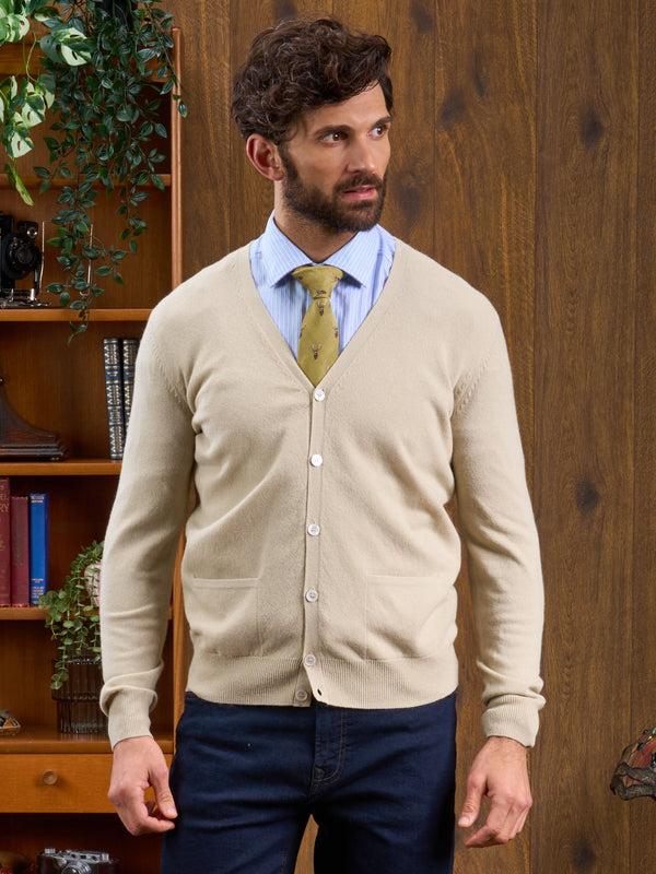Alan Paine Men's Geelong Lambswool Cardigan In Natural - Classic Fit
