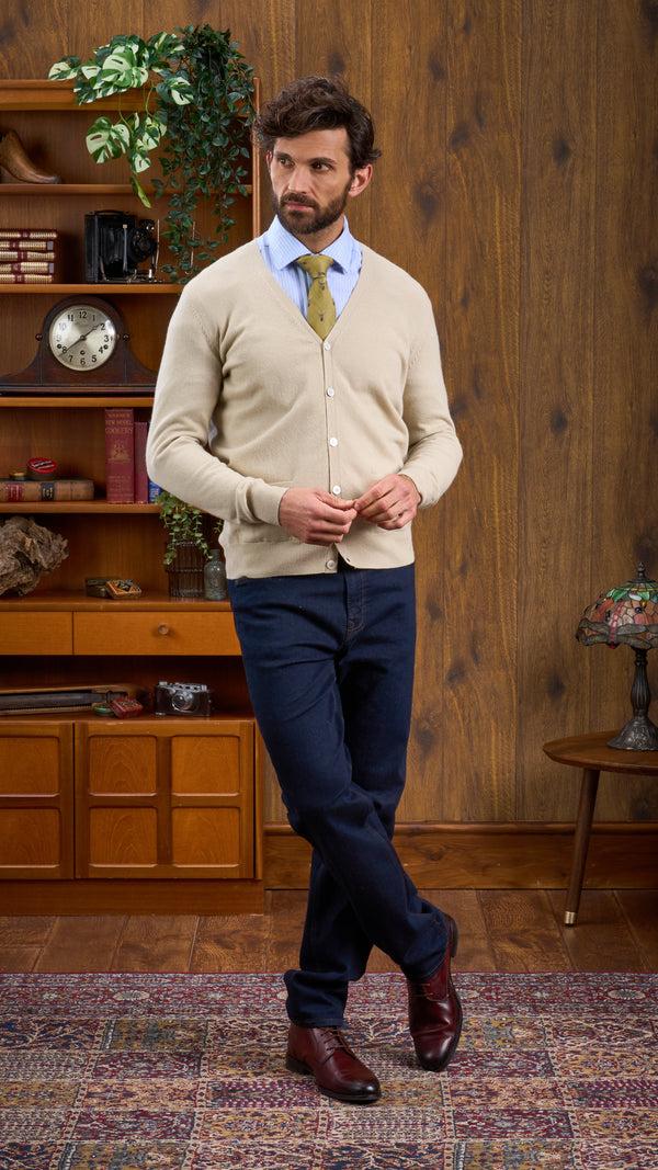 Alan Paine Men's Geelong Lambswool Cardigan In Natural - Classic Fit