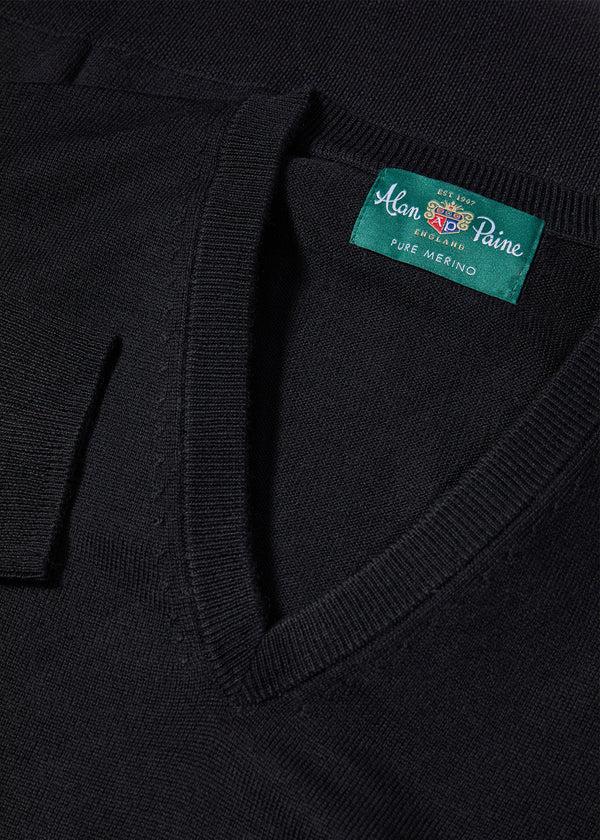 Alan Paine Millbreck Men's Merino Wool Jumper In Black - Regular Fit