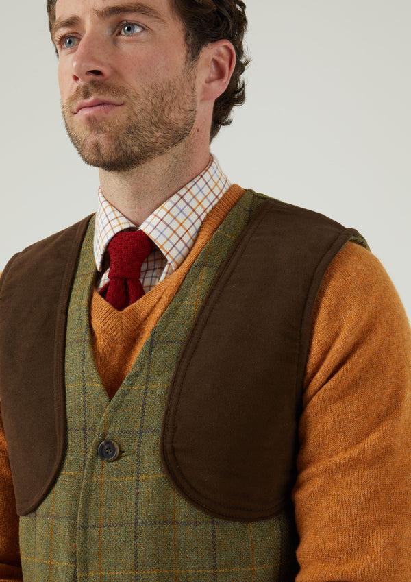Alan Paine Rutland Men's Tweed Shooting Waistcoat In Dark Moss - Shooting Fit