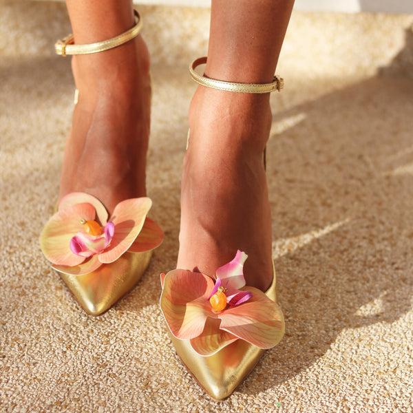 Alameda Turquesa MIRABEL GOLD PUMPS