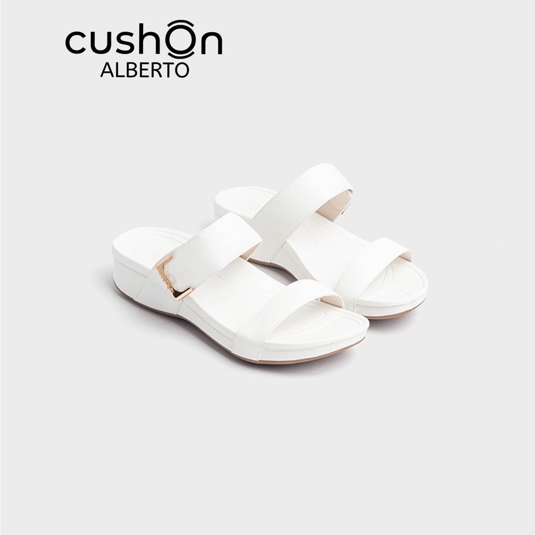 alberto cushOn Women's Bridget Wedge Sandals