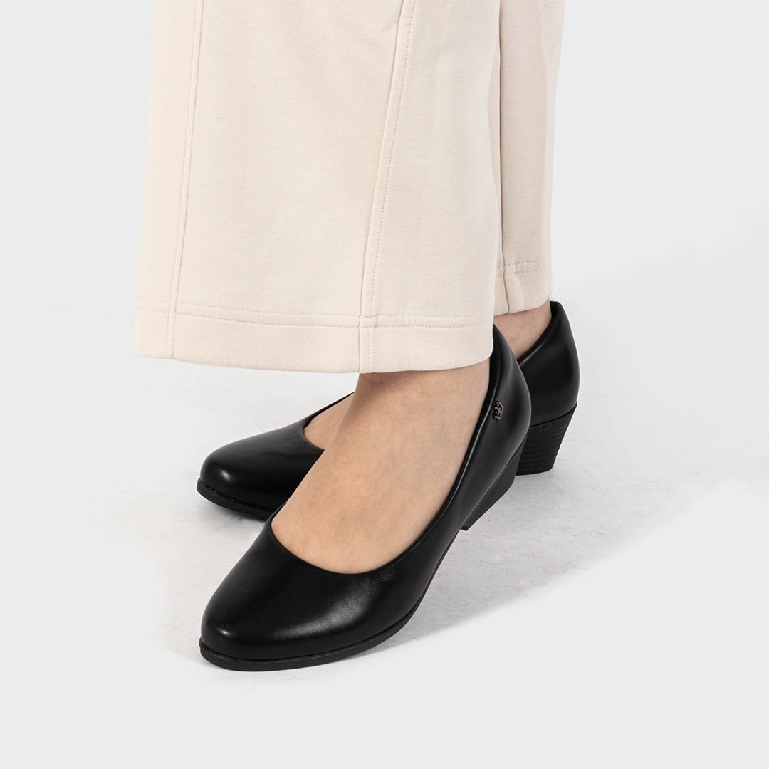 Alberto CushOn Women's Giada Pumps