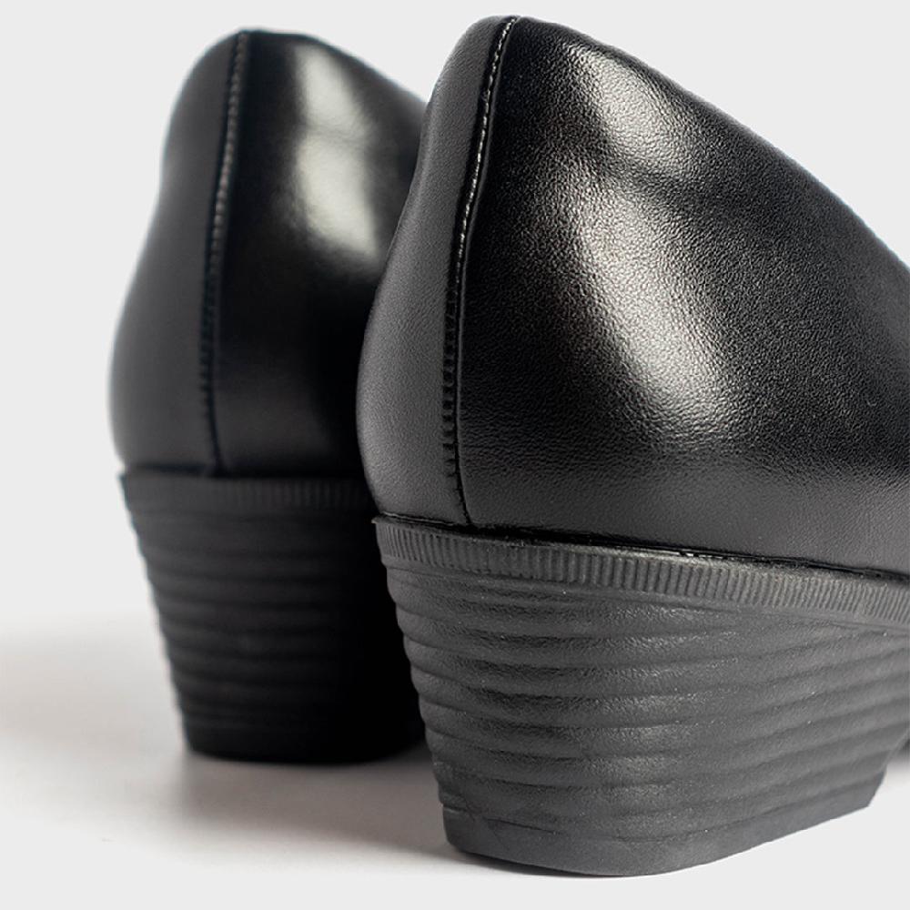 Alberto CushOn Women's Giada Pumps