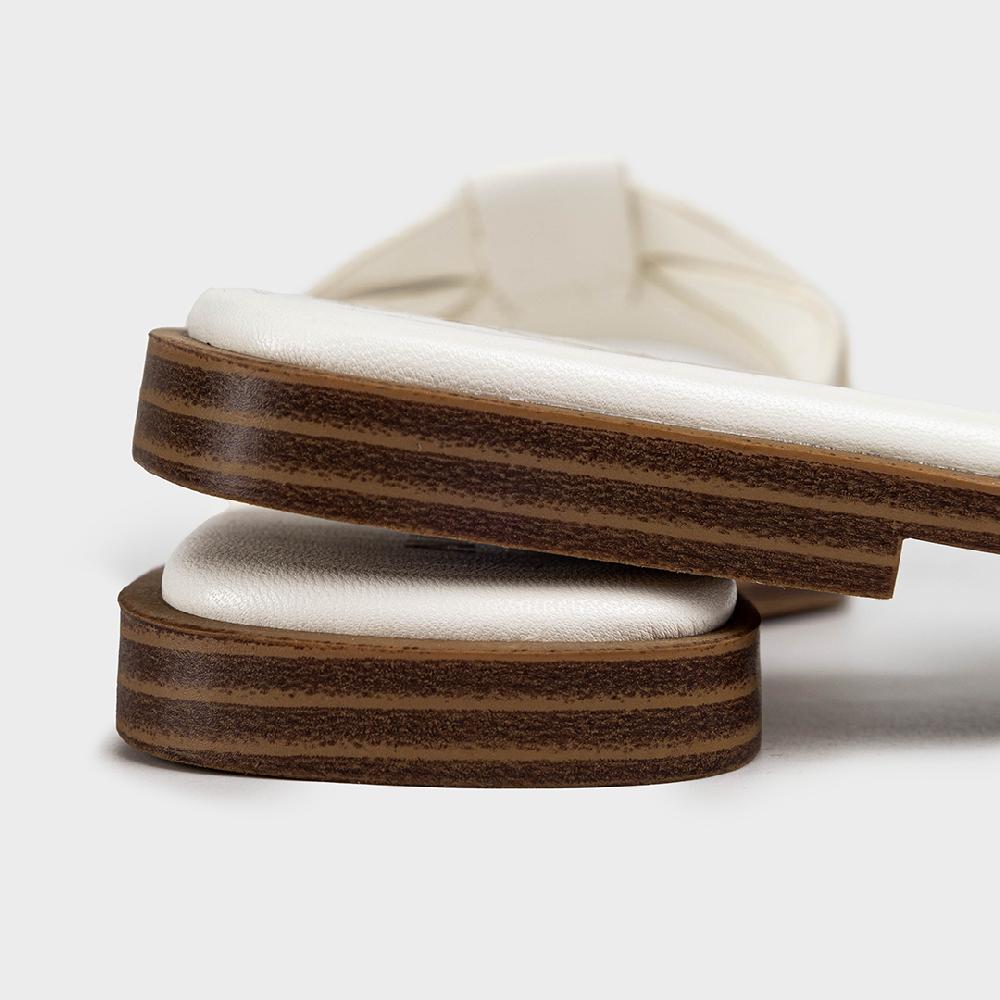 Alberto Women's Alayna Flat Shoes