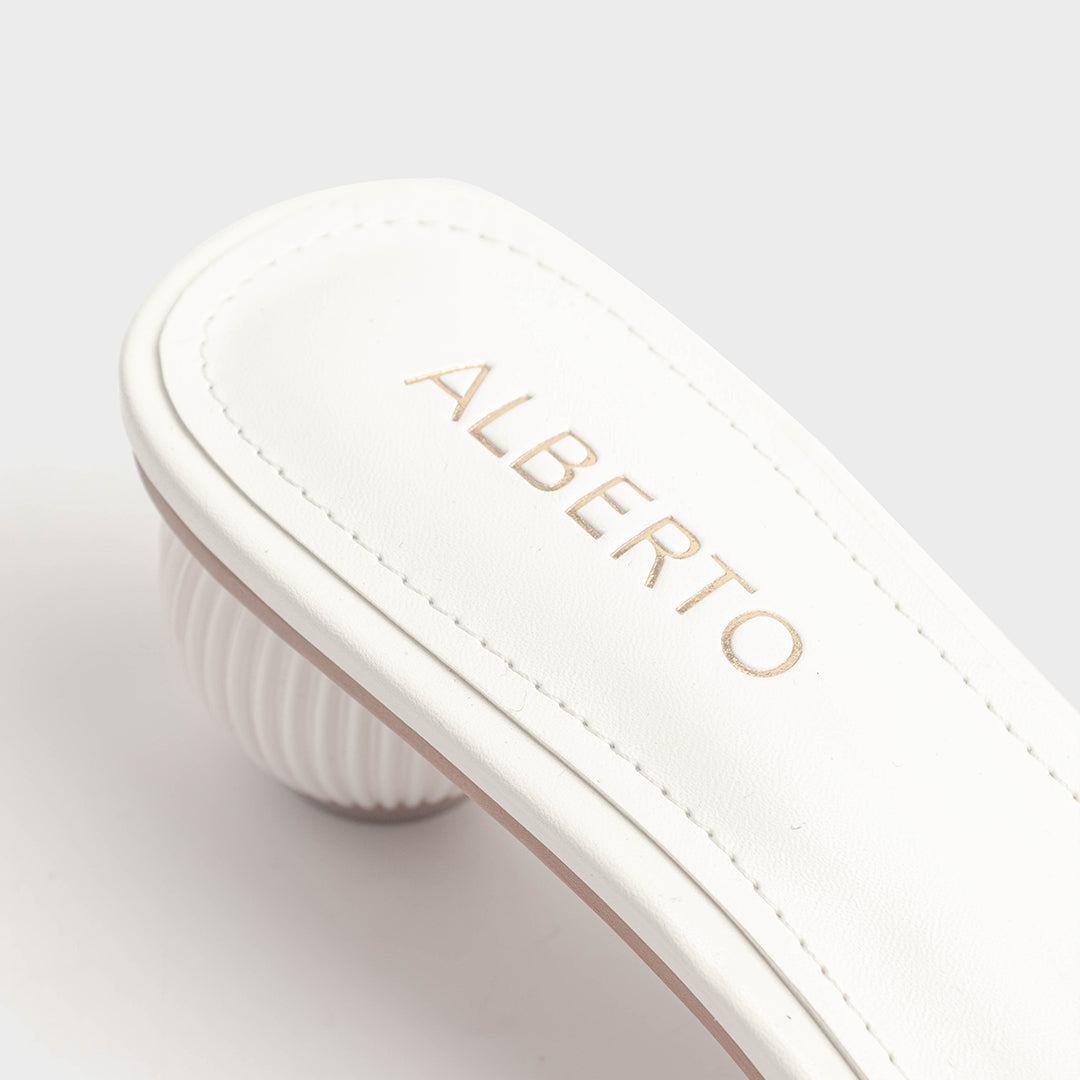 Alberto Women's Cherry Plain Heeled Sandals