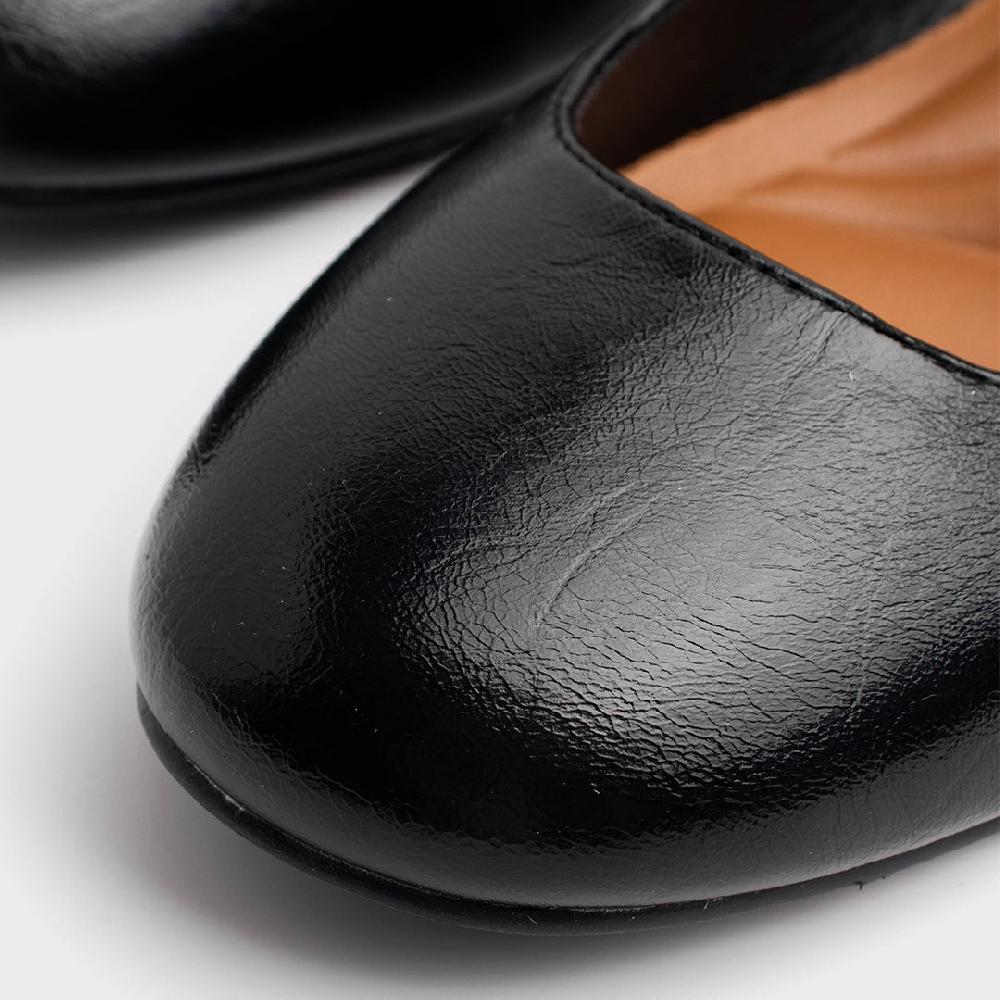 Alberto Women's Havana Pumps