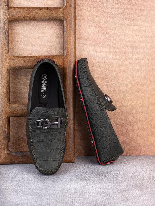 alberto torresi Alberto Torresi Green Round Toe Loafers With Metal Accent alberto torresi Alberto Torresi Green Round Toe Loafers With Metal Accent