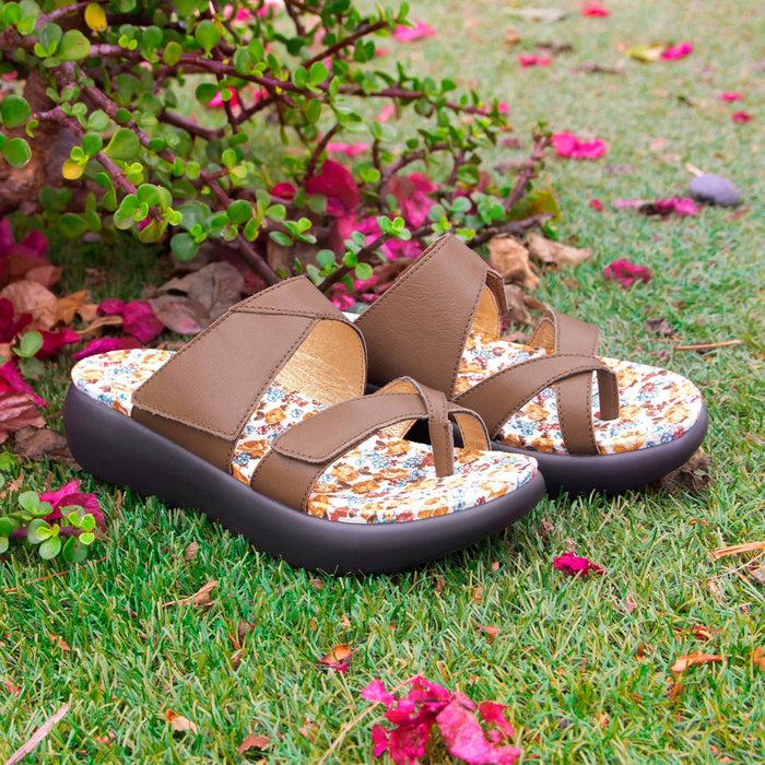 alegria Beatrix Cognac Sandal