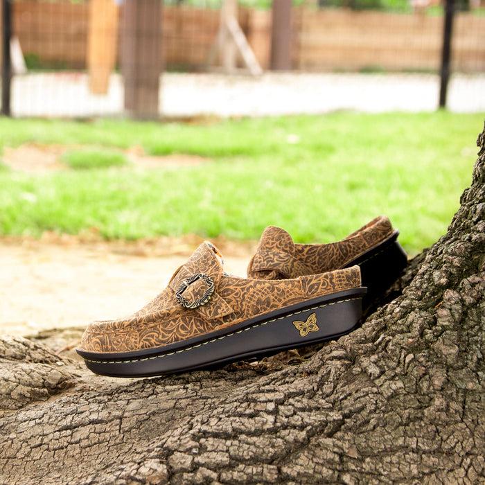 alegria Brigid Freedom Rock Clog