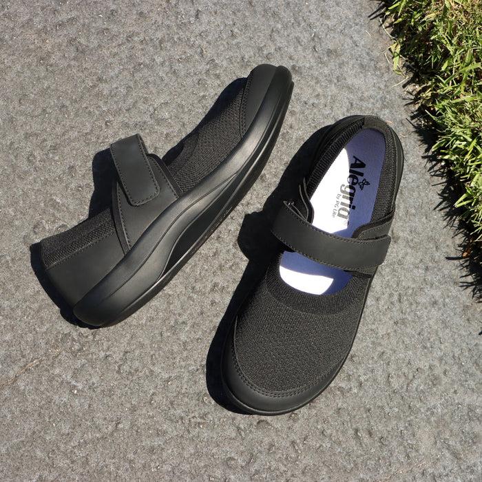 alegria Dinamo All Black Shoe