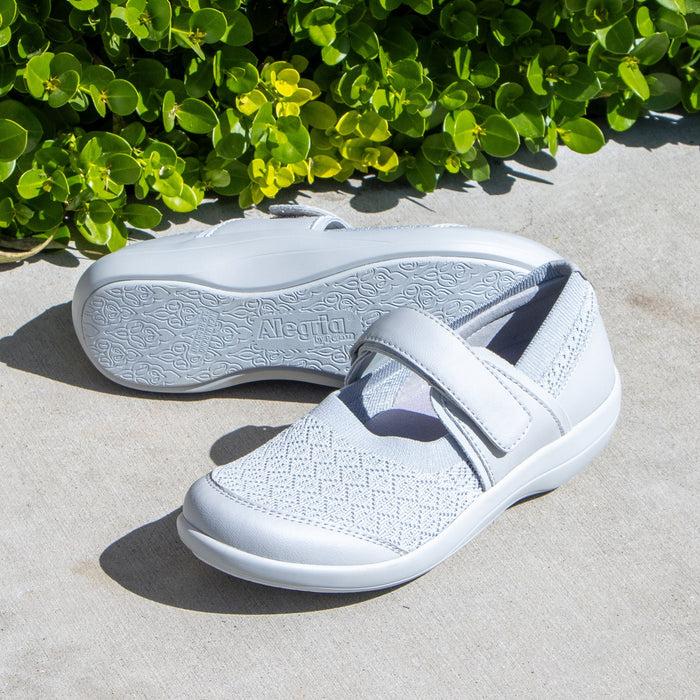 alegria Dinamo Dove Shoe