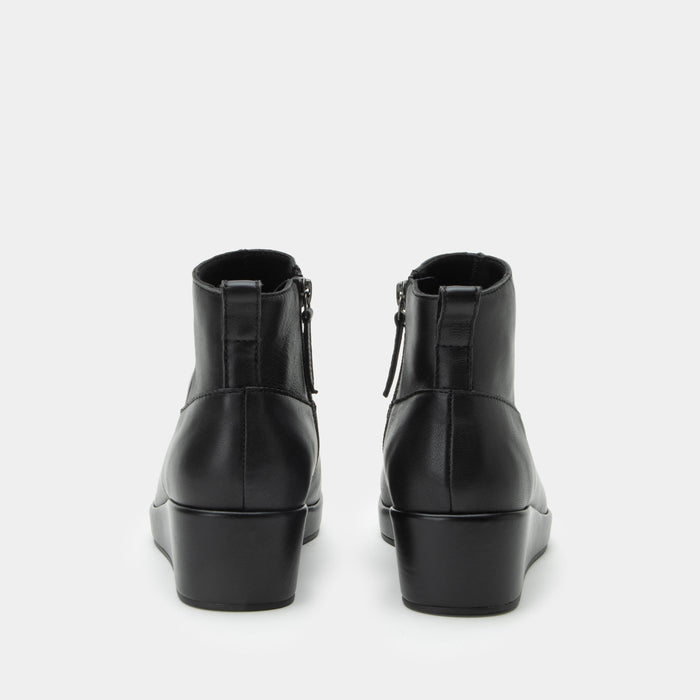 Alegria Hadi Black Boot
