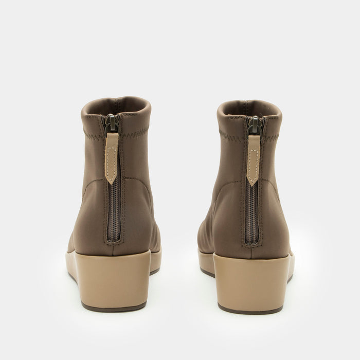 Alegria Harmoni Camel Boot