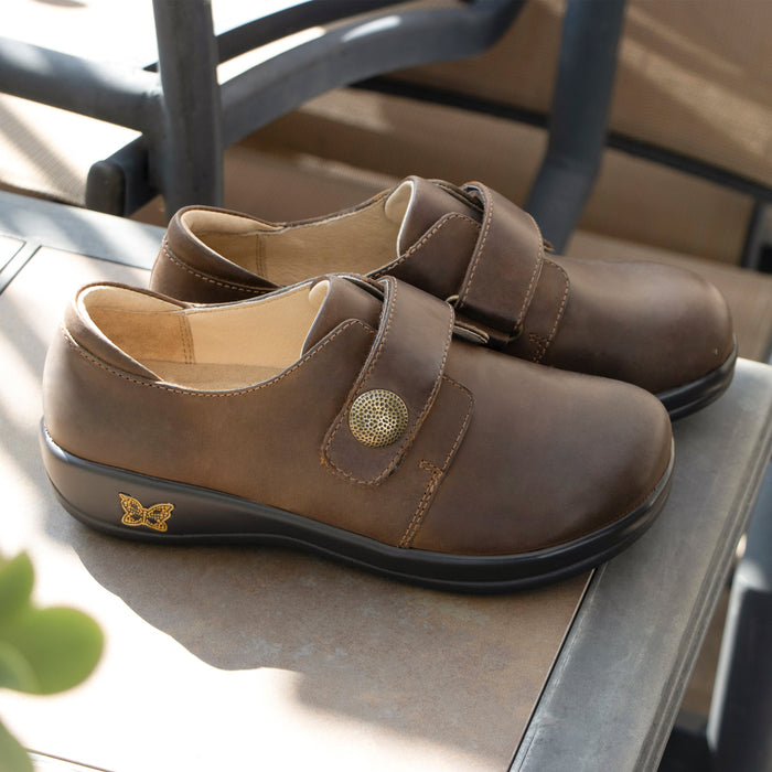 alegria Joleen Oiled Brown Shoe