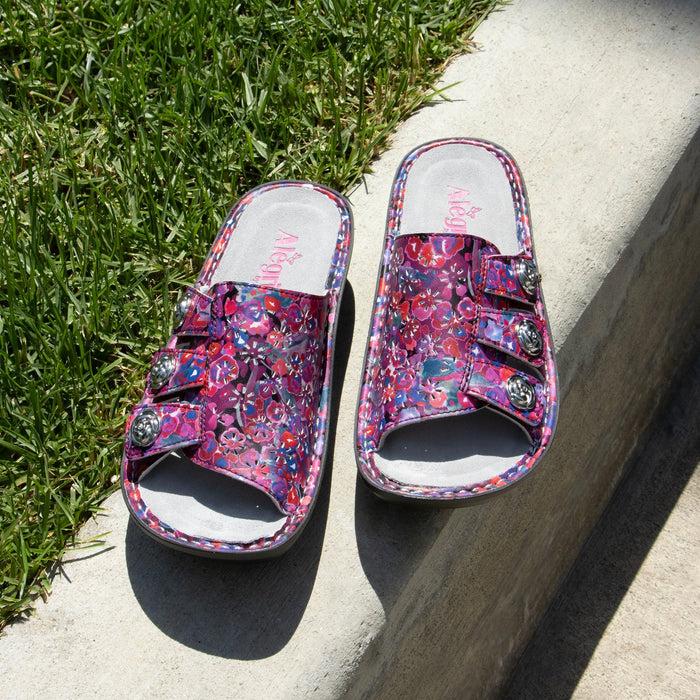 alegria Julee Poppy Pop Sandal