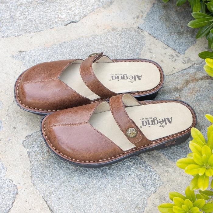 alegria Kamila Walnut Shoe