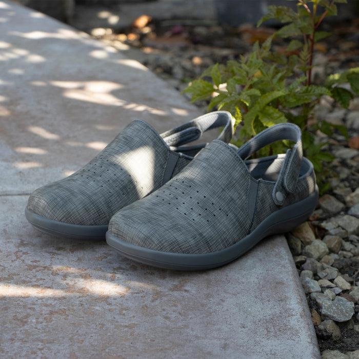 Alegria Skillz Etched Smoke Shoe