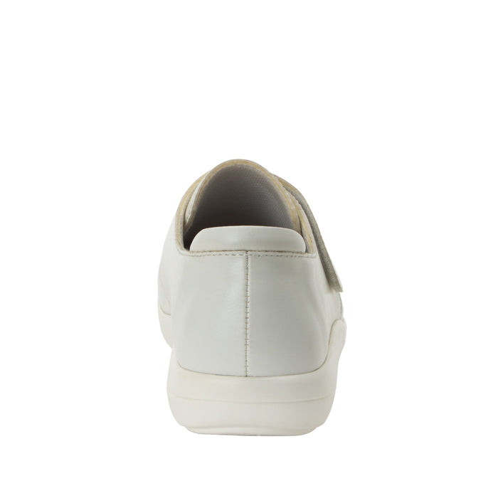 Alegria Spright True White Shoe