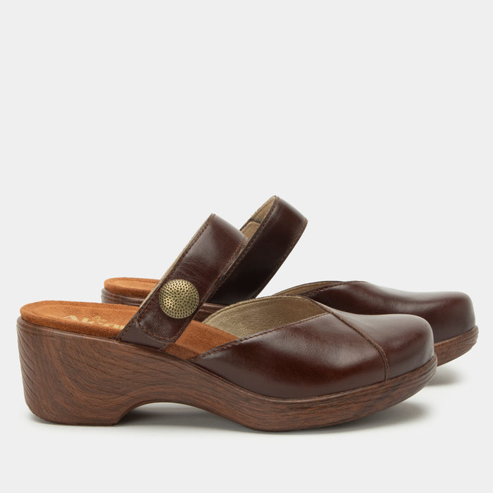 Alegria Sydni Mahogany Shoe