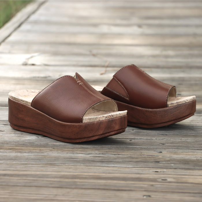 alegria Triniti Clay Sandal