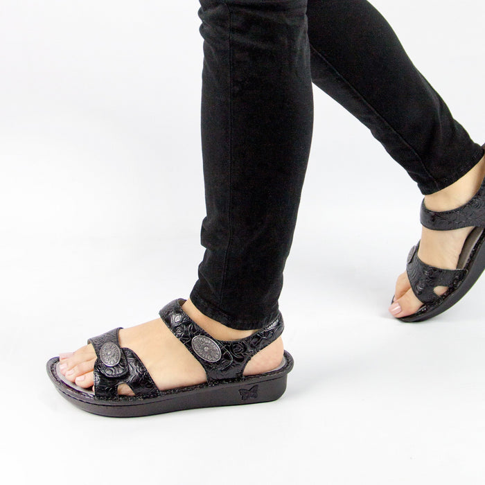 alegria Vienna Cowgirl Tar Sandal