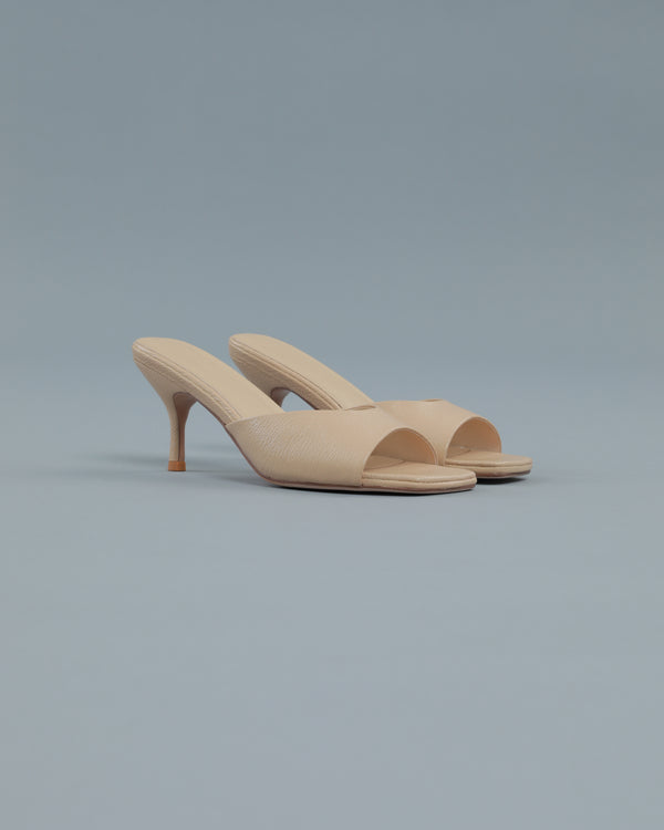 Alessandro Dell´acqua Square Toe High Mule Beige