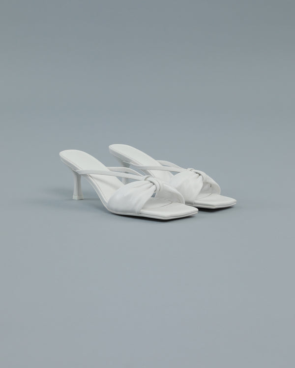 Alessandro Dell´acqua Bow Strap Kitten Heeled Mules White