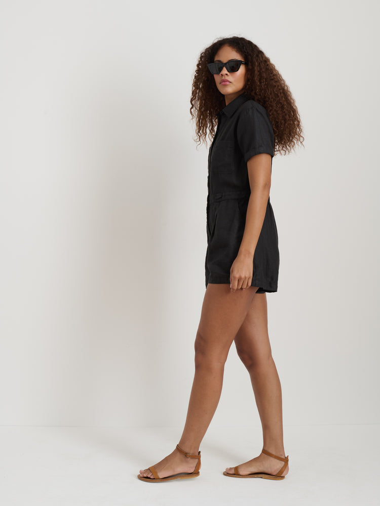 Alex Mill Cassi Romper In Linen Black