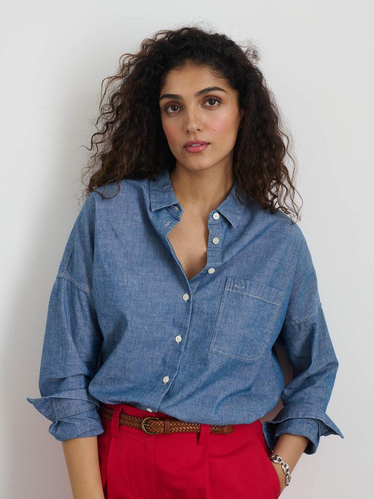 Alex Mill Jo Shirt In Chambray
