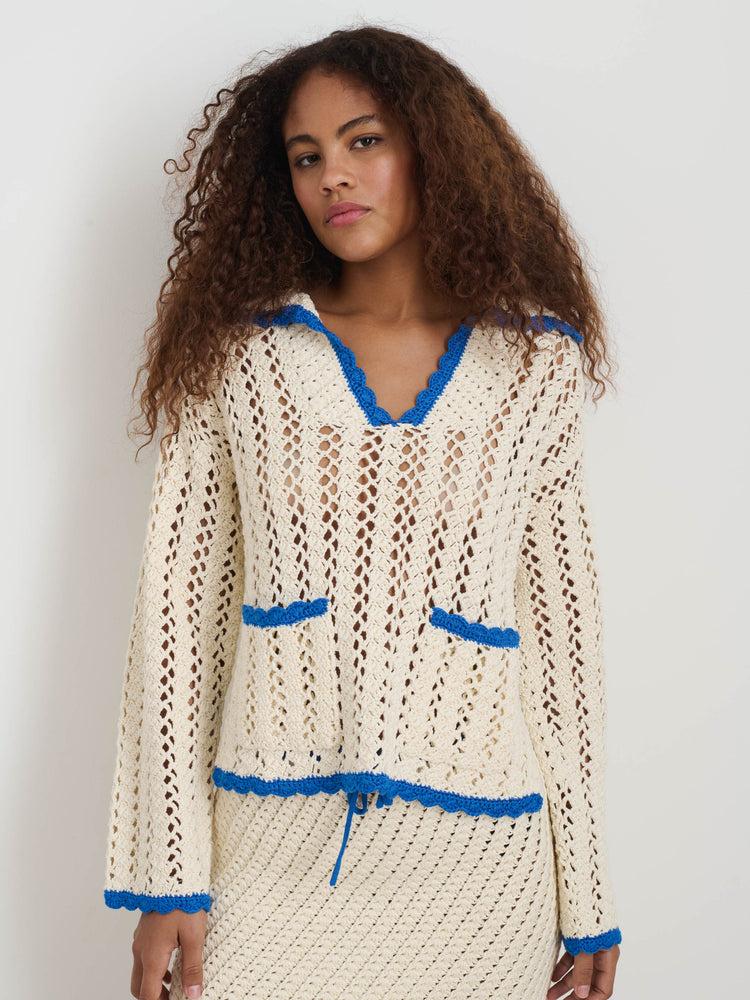 Alex Mill Callie Hand Crochet Pullover In Cotton Ivory/Cobalt