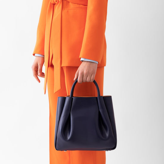 Alexandre Birman Amalfi Midi Leather Tote Bag - Navy