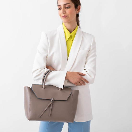 Alexandre Birman Loren Large Leather Tote Bag - Fango