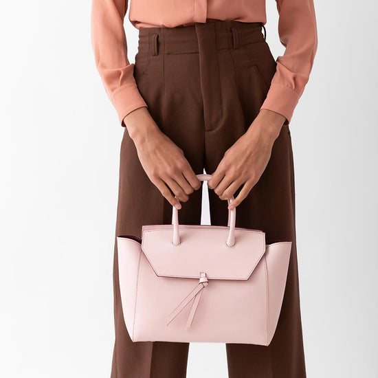 Alexandre Birman Loren Midi Leather Tote Bag - Blush Pink