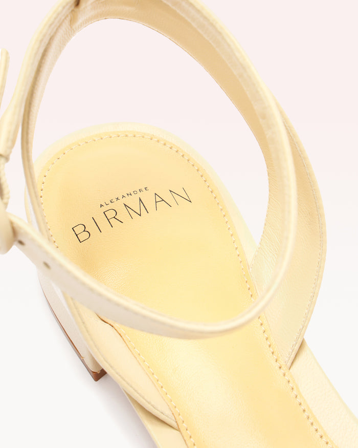 Alexis Clarita 30 Eggshell Eggshell