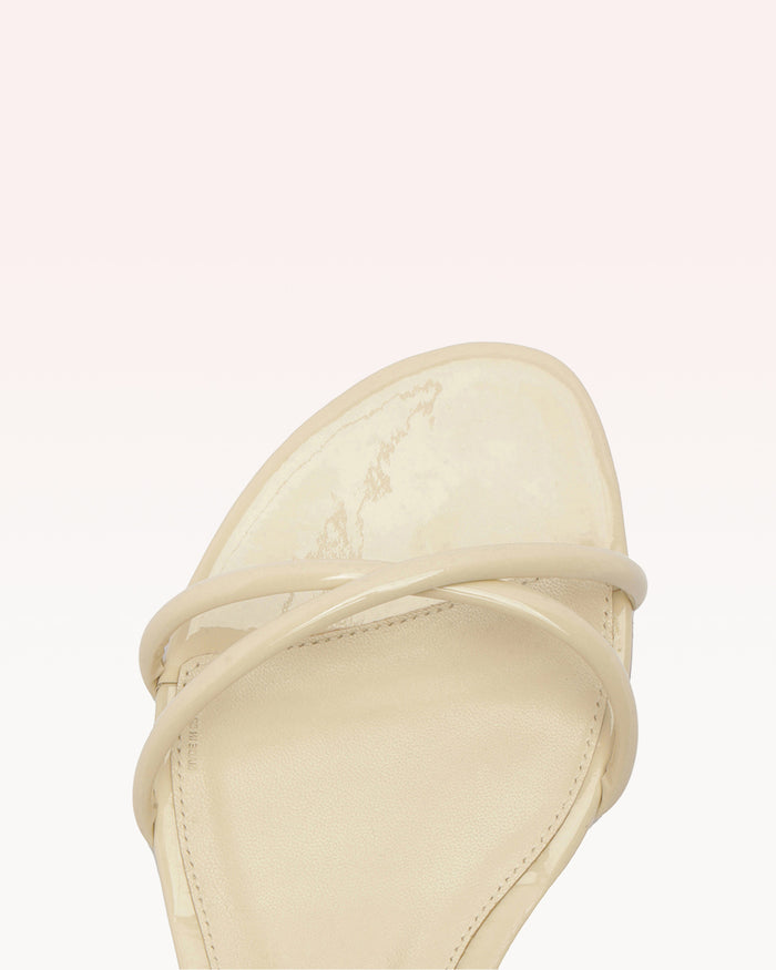 Alexis Lory Flat Eggshell Eggshell