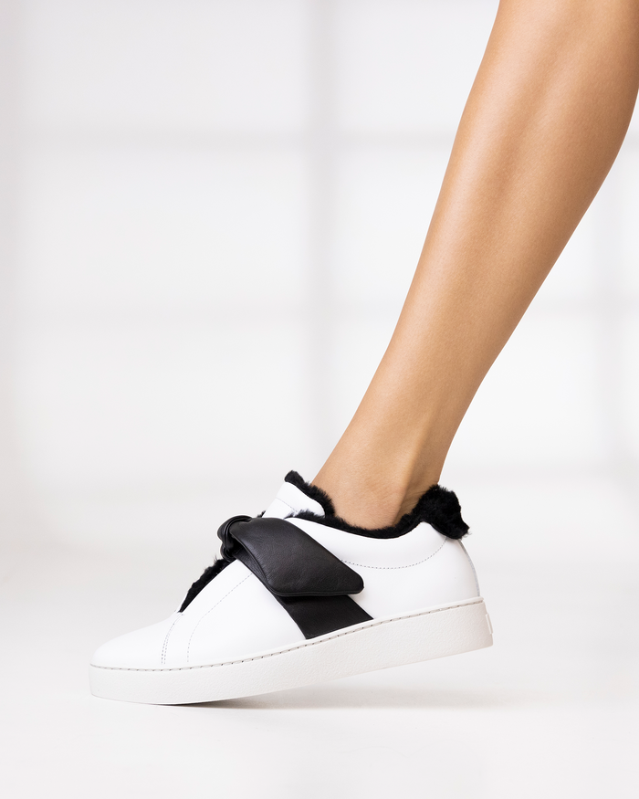 Alexis Asymmetric Clarita Sneaker Montone Black Black