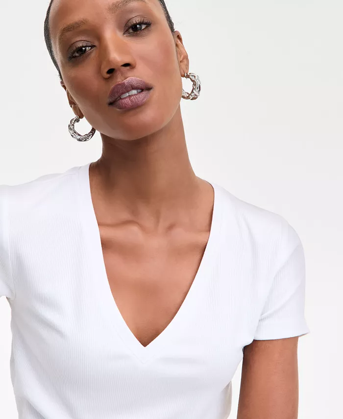 Alfani I.N.C. International Concepts Women's Drapy Ribbed V-Neck Top Exclusively At Macy's Women's Fashion Shoes & Accessories
