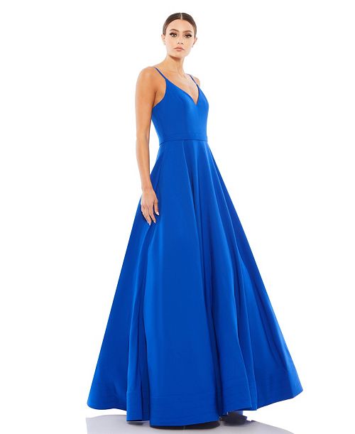 alfani Mac Duggal Women's Ieena Classic A-Line V-Neck Ballgown Women's Fashion Shoes & Accessories